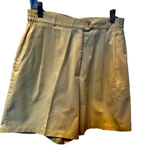 Paradise Bay bermuda shorts yellow size 14  NWOT 3 pockets button and zip